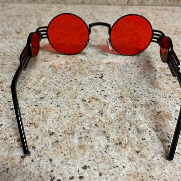 Red Black Circle Dragon Frames - Picture 4 of 5